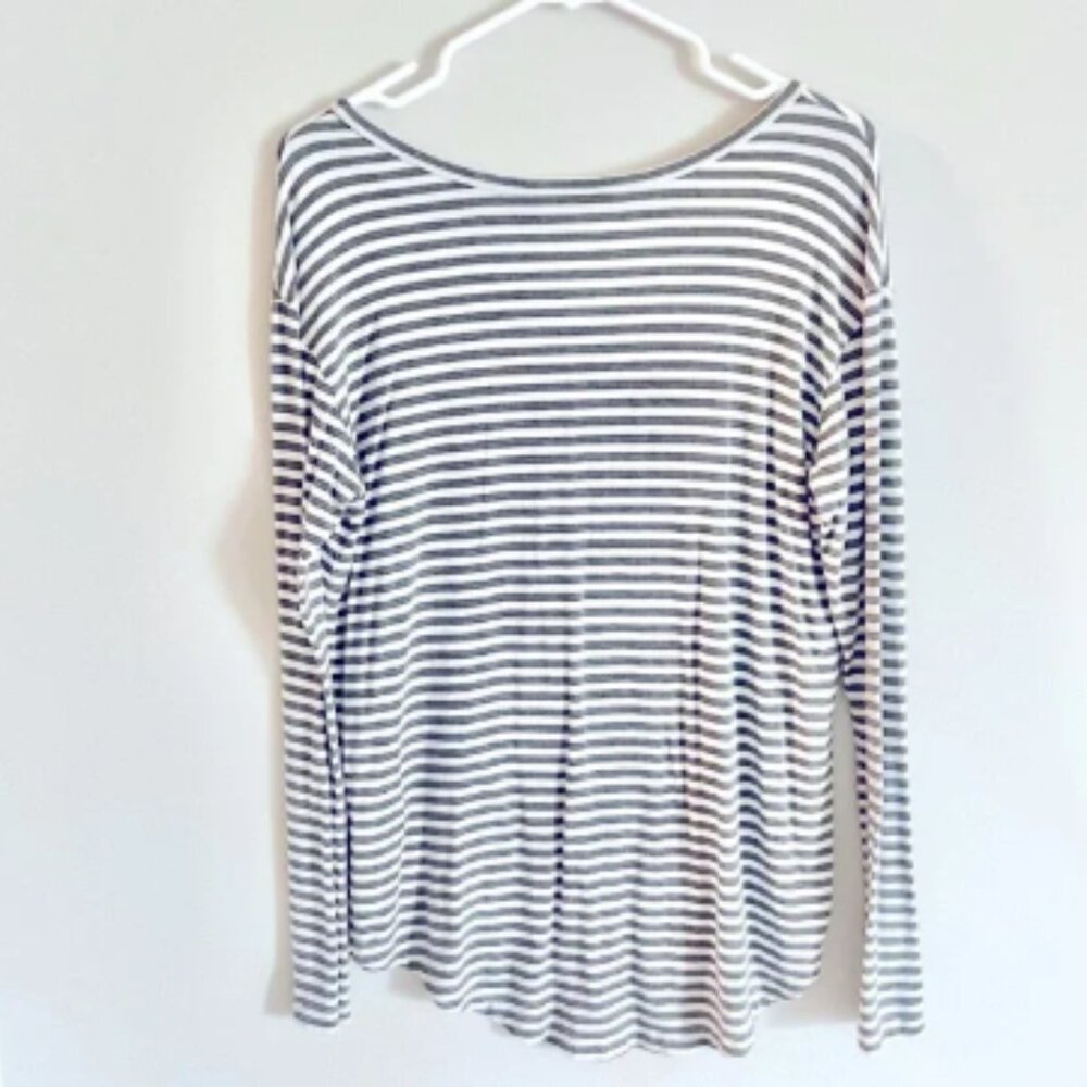 Banana Republic Women’s Long Sleeve Striped Top Size S - Picture 3 of 3